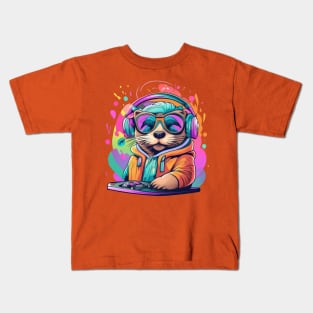 Otter DJ colourful 90s design Kids T-Shirt